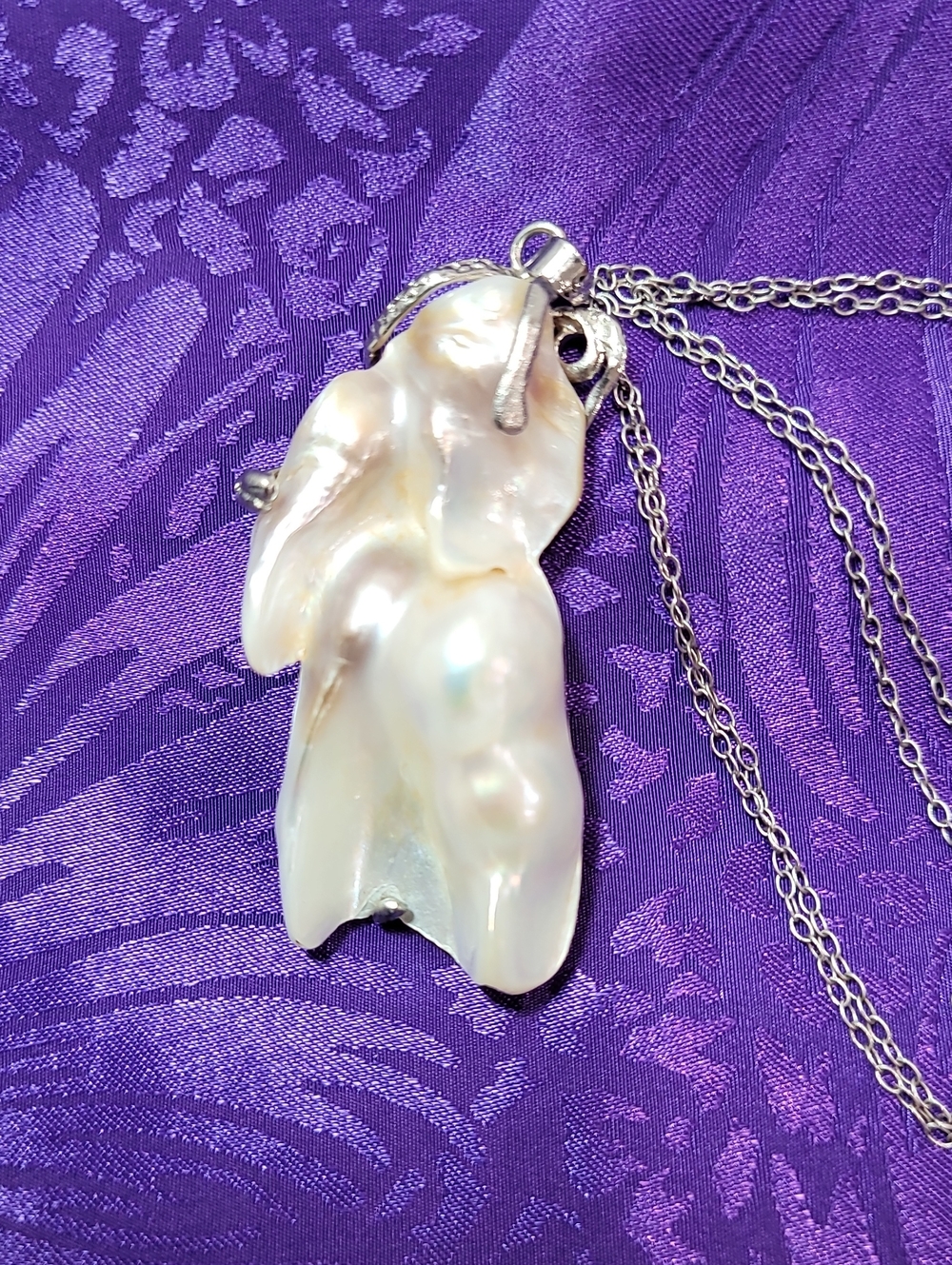 Blister Pearl Necklace
